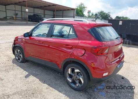 2025 Hyundai Venue Sel z USA, uszkodzony, nr VIN KMHRC8A35SU396844